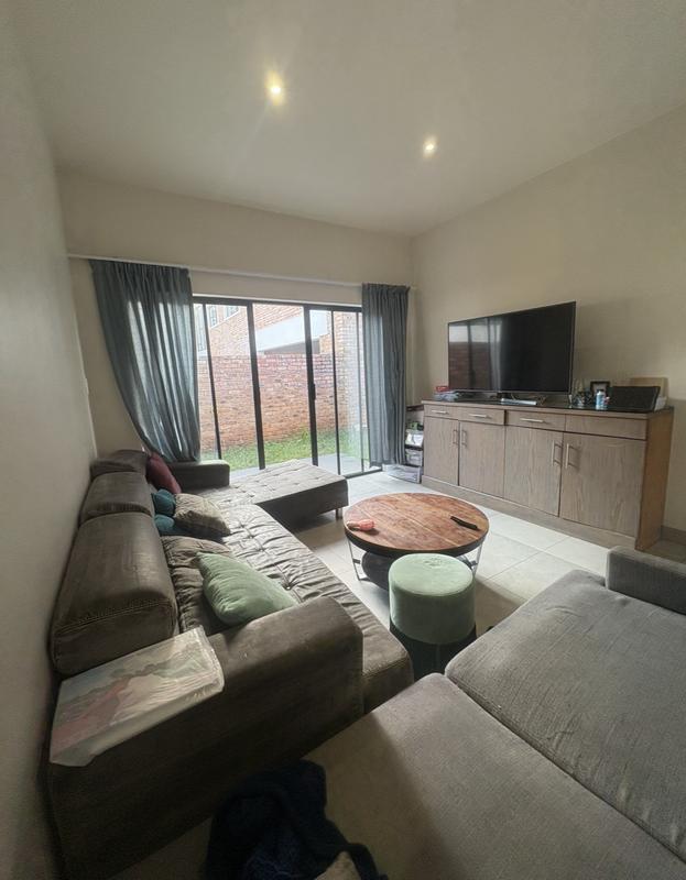 To Let 2 Bedroom Property for Rent in Glenhazel Gauteng