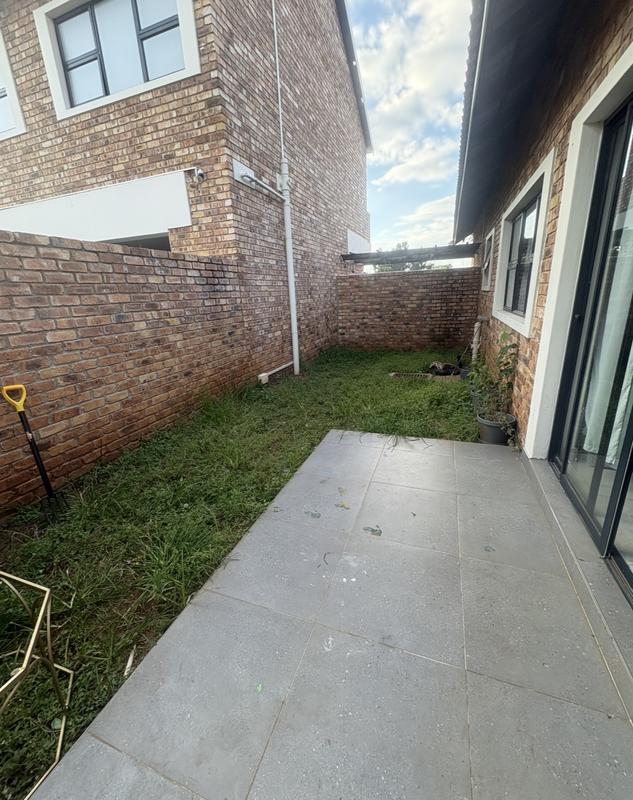 To Let 2 Bedroom Property for Rent in Glenhazel Gauteng