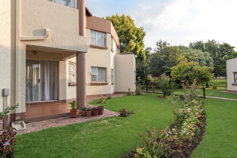 2 Bedroom Property for Sale in Bedfordview Gauteng