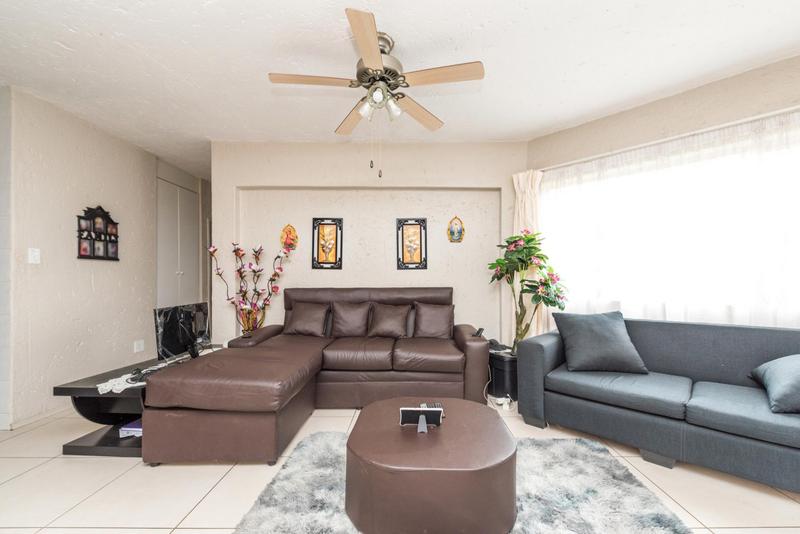 2 Bedroom Property for Sale in Bedfordview Gauteng