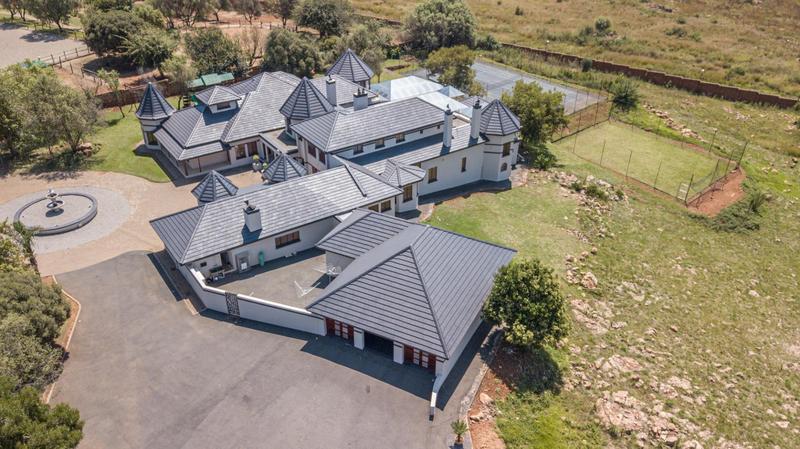 6 Bedroom Property for Sale in Cornwall Hill Gauteng