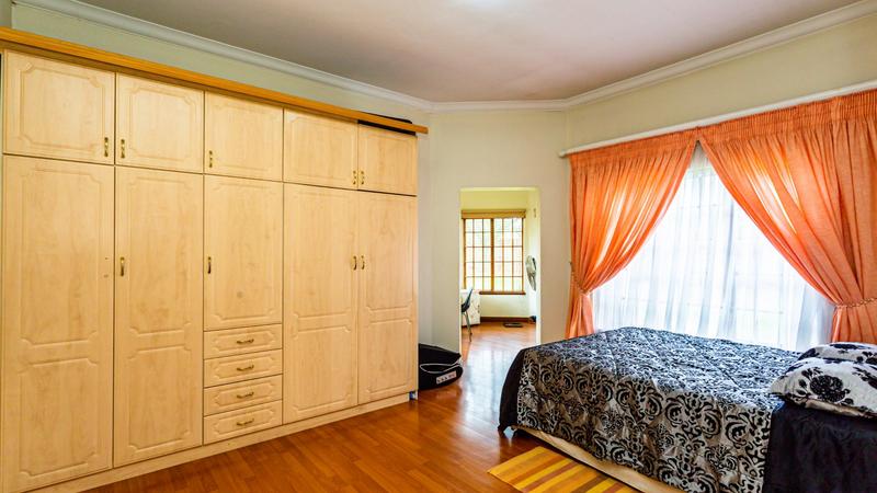 6 Bedroom Property for Sale in Cornwall Hill Gauteng