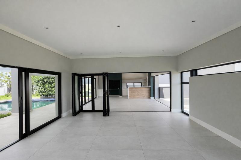 5 Bedroom Property for Sale in Midstream Ridge Gauteng