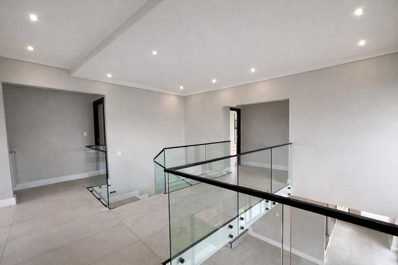 5 Bedroom Property for Sale in Midstream Ridge Gauteng