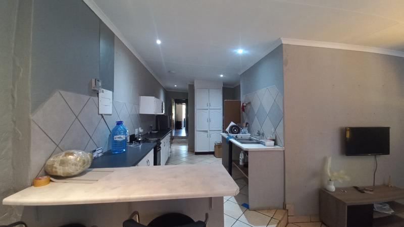 2 Bedroom Property for Sale in Claremont Gauteng