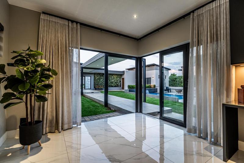 4 Bedroom Property for Sale in Midstream Ridge Gauteng