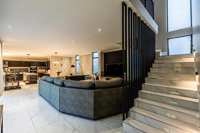 4 Bedroom Property for Sale in Midstream Ridge Gauteng