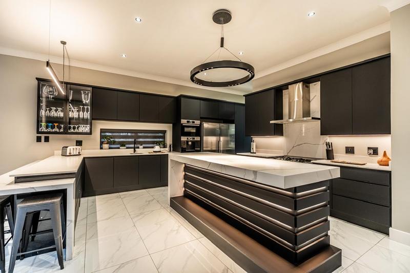 4 Bedroom Property for Sale in Midstream Ridge Gauteng