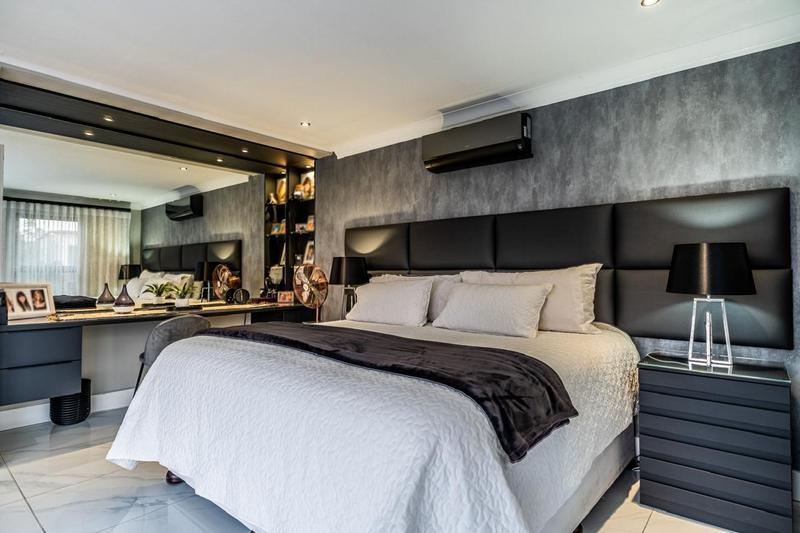 4 Bedroom Property for Sale in Midstream Ridge Gauteng