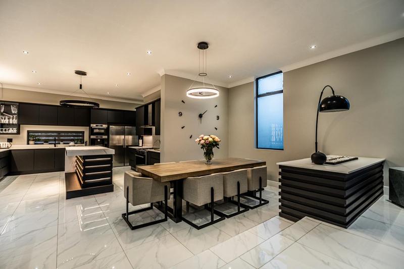 4 Bedroom Property for Sale in Midstream Ridge Gauteng