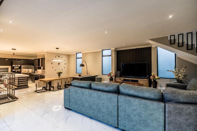 4 Bedroom Property for Sale in Midstream Ridge Gauteng