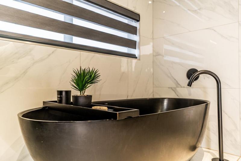 4 Bedroom Property for Sale in Midstream Ridge Gauteng