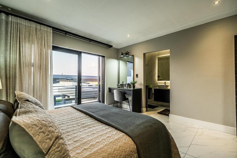 4 Bedroom Property for Sale in Midstream Ridge Gauteng