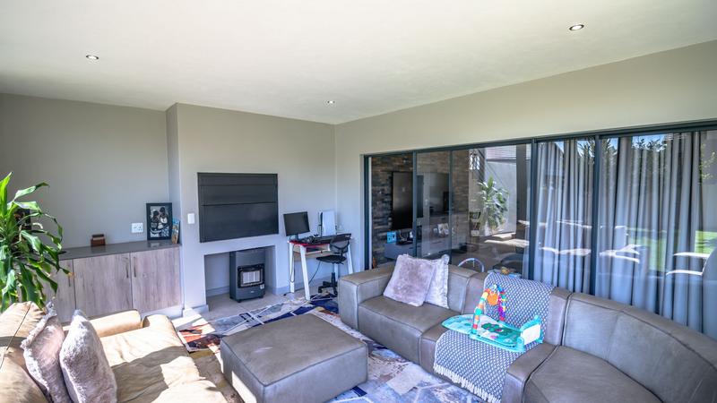 4 Bedroom Property for Sale in Midstream Meadows Gauteng