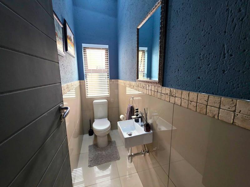 4 Bedroom Property for Sale in Glen Marais Gauteng