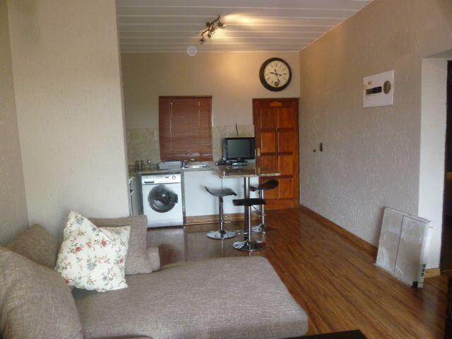 2 Bedroom Property for Sale in Constantia Kloof Gauteng