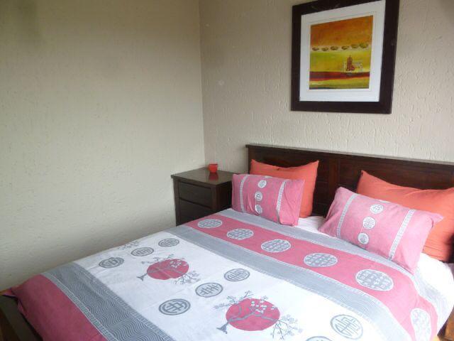 2 Bedroom Property for Sale in Constantia Kloof Gauteng