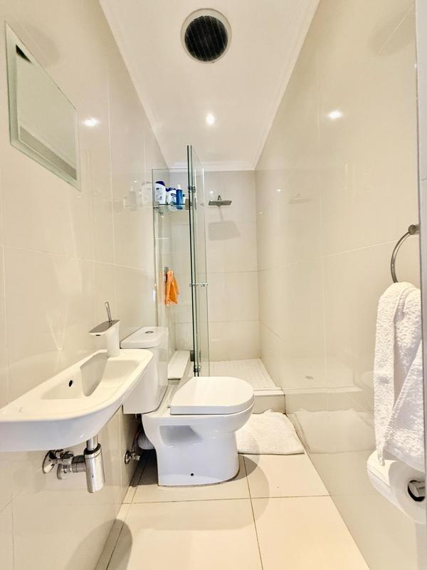 To Let 2 Bedroom Property for Rent in Sandown Gauteng