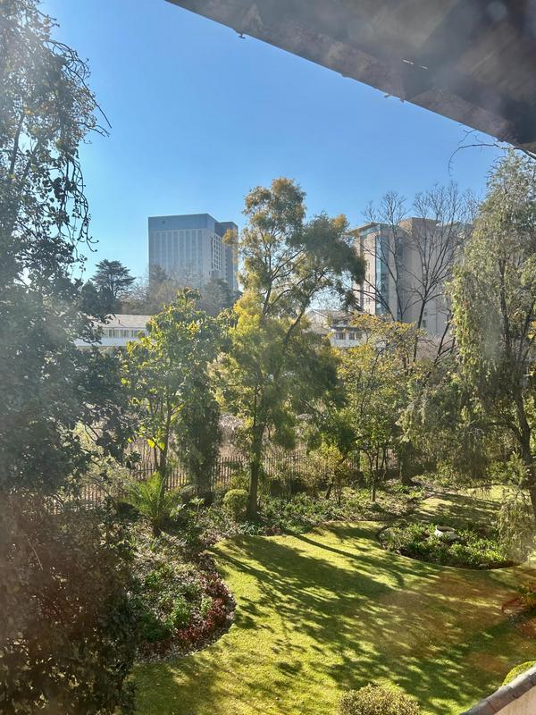 To Let 2 Bedroom Property for Rent in Sandown Gauteng