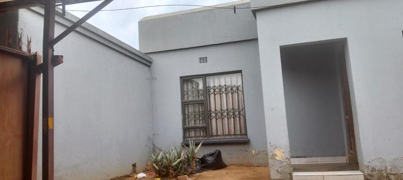 2 Bedroom Property for Sale in Roodepoort Gauteng