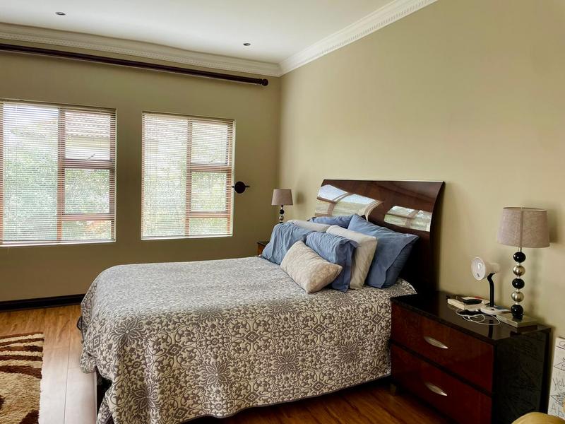 5 Bedroom Property for Sale in Willow Acres Gauteng