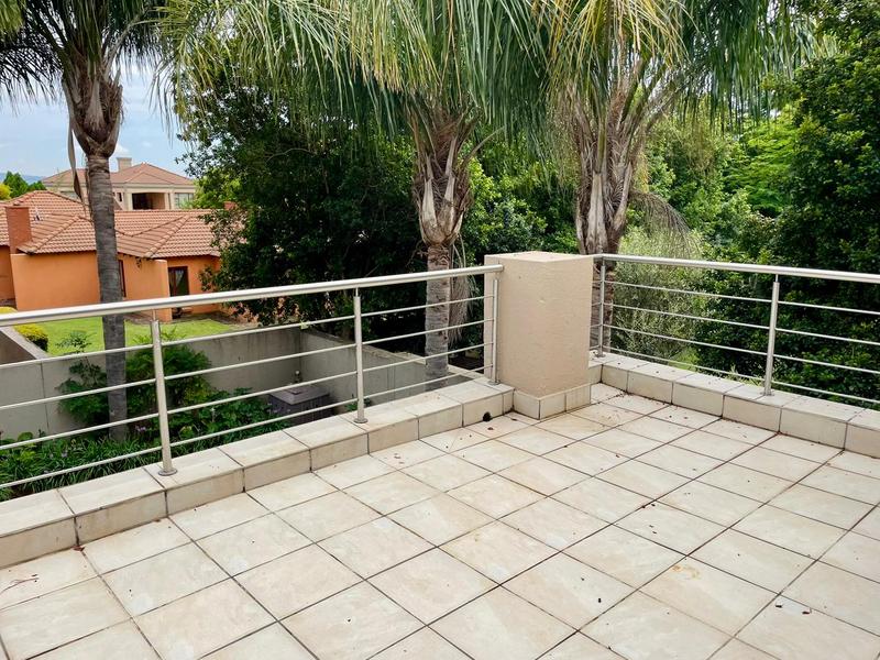 5 Bedroom Property for Sale in Willow Acres Gauteng