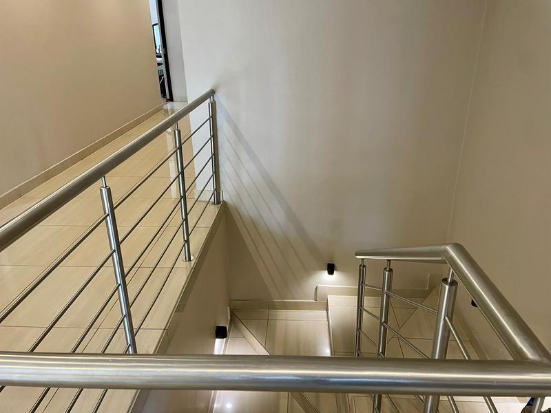 5 Bedroom Property for Sale in Willow Acres Gauteng