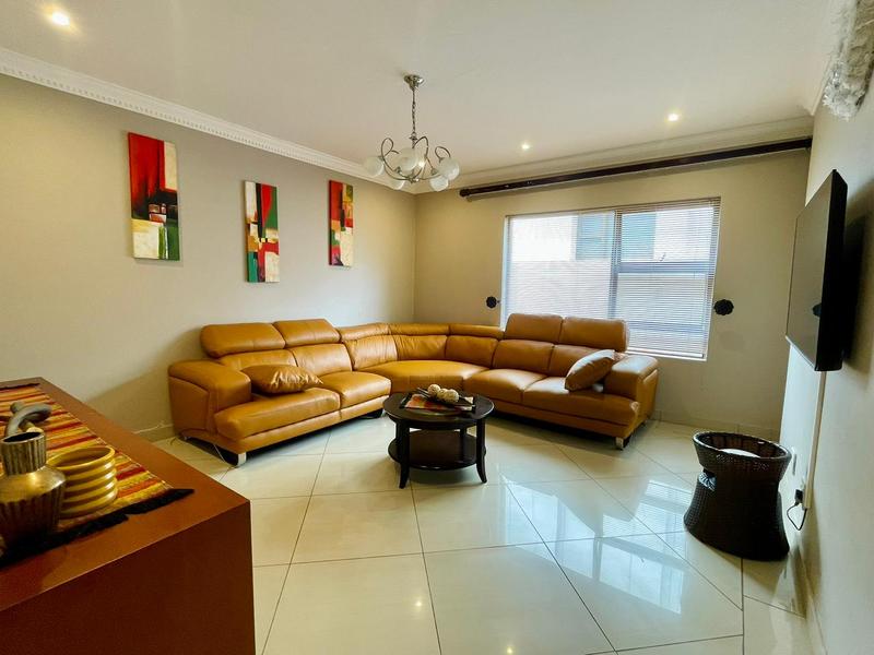 5 Bedroom Property for Sale in Willow Acres Gauteng