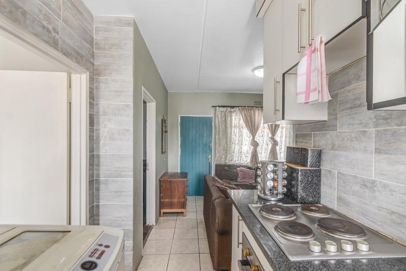 2 Bedroom Property for Sale in Fleurhof Gauteng