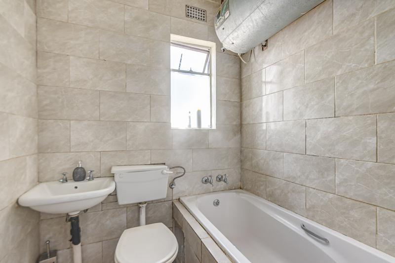 2 Bedroom Property for Sale in Fleurhof Gauteng