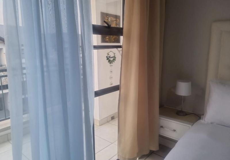 1 Bedroom Property for Sale in Silver Lakes Gauteng