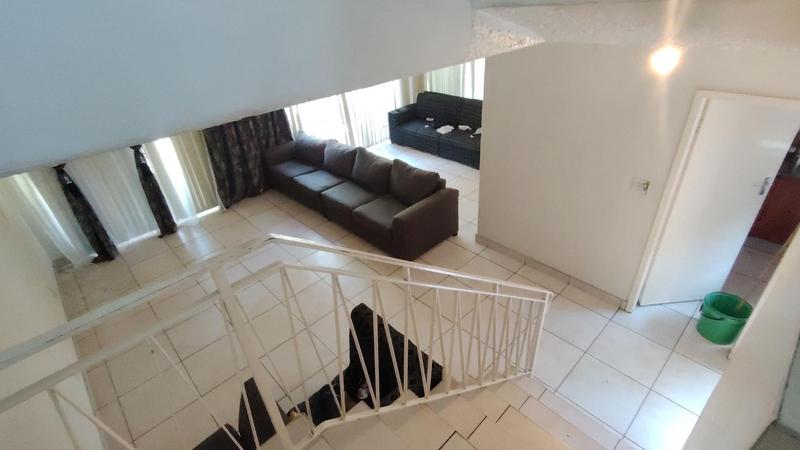 2 Bedroom Property for Sale in Kew Gauteng