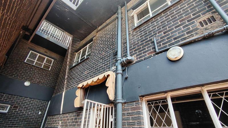 2 Bedroom Property for Sale in Kew Gauteng