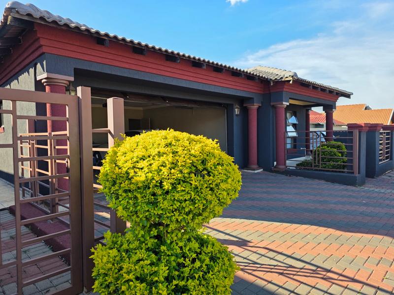 3 Bedroom Property for Sale in The Orchards Gauteng