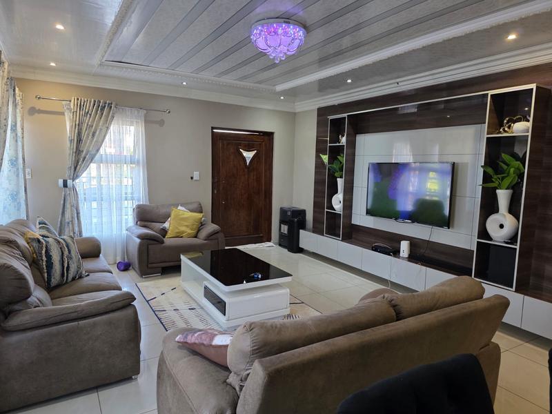 3 Bedroom Property for Sale in The Orchards Gauteng