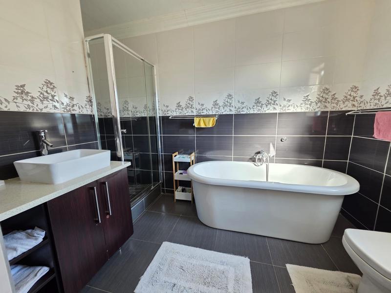 3 Bedroom Property for Sale in The Orchards Gauteng