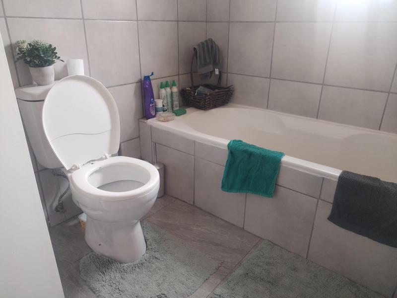 To Let 3 Bedroom Property for Rent in Groblerpark Gauteng