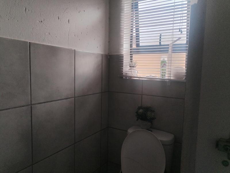 To Let 3 Bedroom Property for Rent in Groblerpark Gauteng