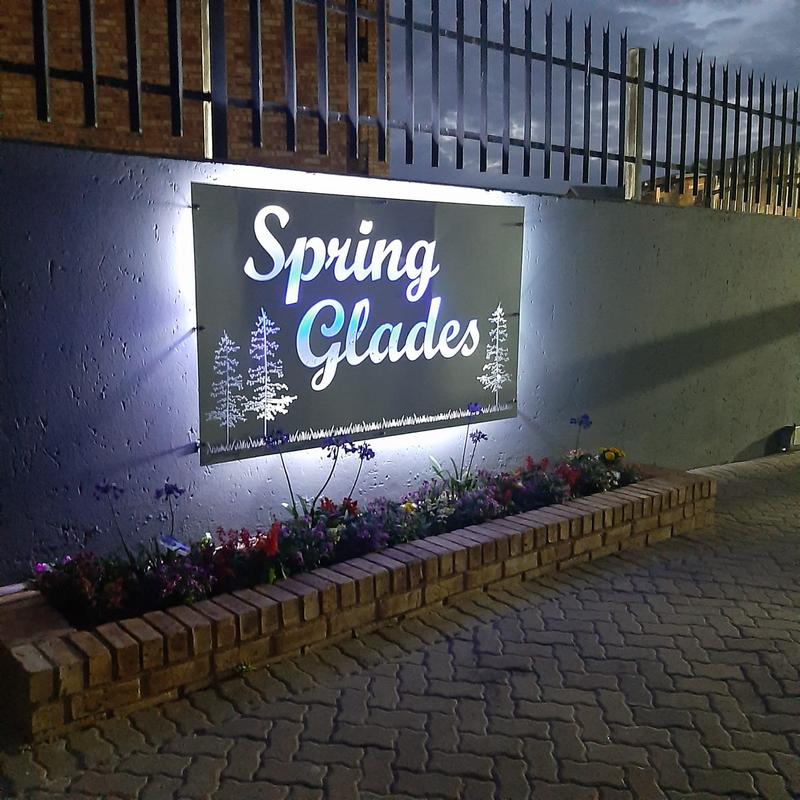 To Let 3 Bedroom Property for Rent in Groblerpark Gauteng
