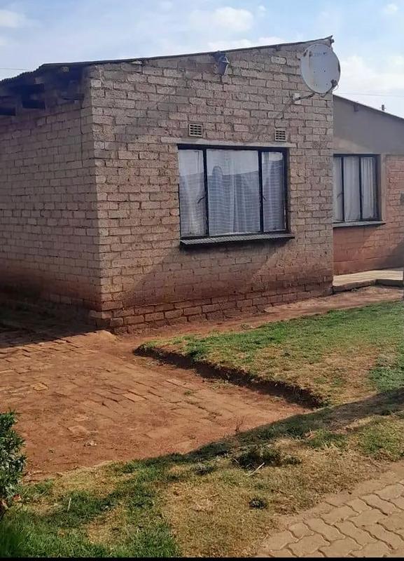 4 Bedroom Property for Sale in Vosloorus Gauteng