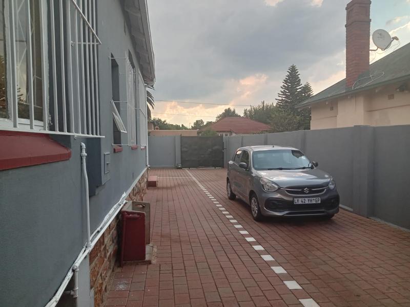 4 Bedroom Property for Sale in Kensington Gauteng