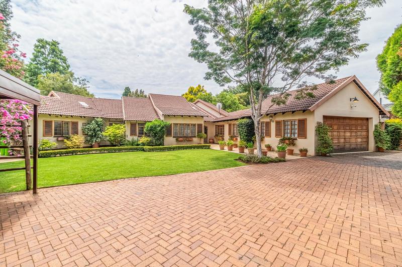 4 Bedroom Property for Sale in Bedfordview Gauteng