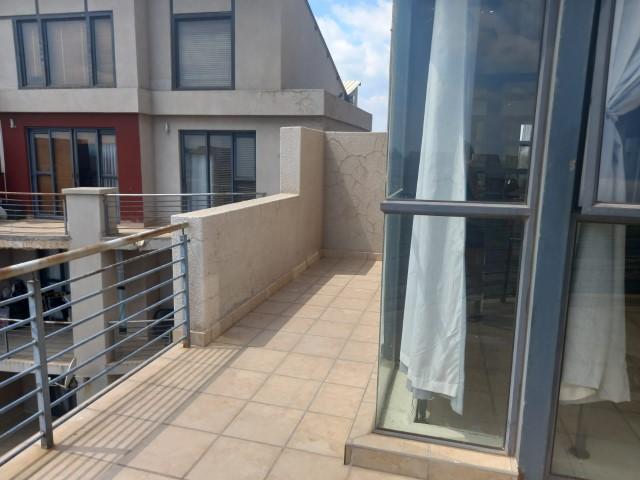 1 Bedroom Property for Sale in Rooihuiskraal North Gauteng