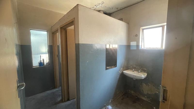 Commercial Property for Sale in Sunderland Ridge Gauteng