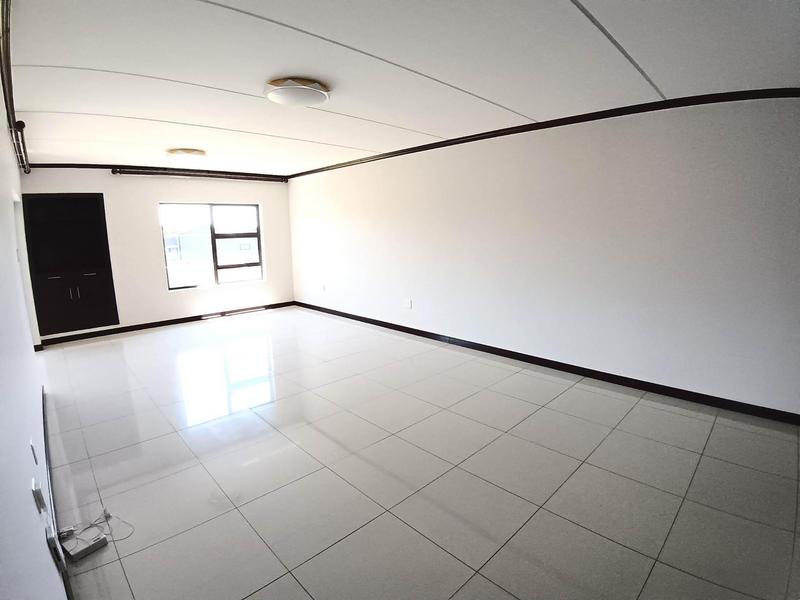 To Let 2 Bedroom Property for Rent in Fourways Gauteng