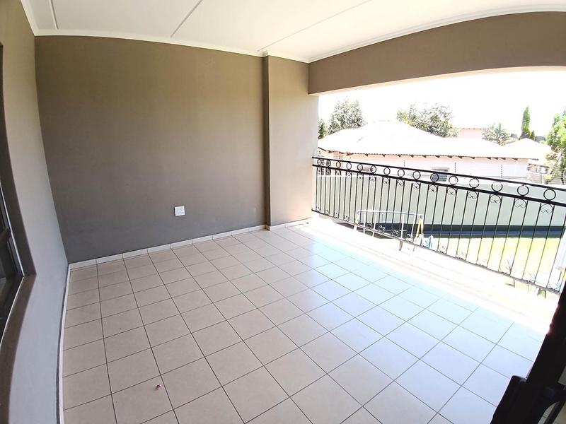 To Let 2 Bedroom Property for Rent in Fourways Gauteng