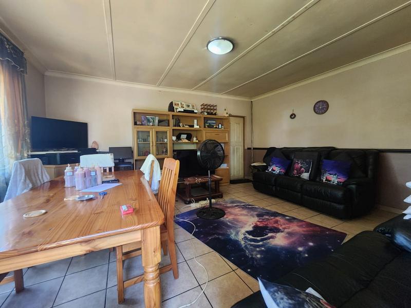 3 Bedroom Property for Sale in General Albertspark Gauteng