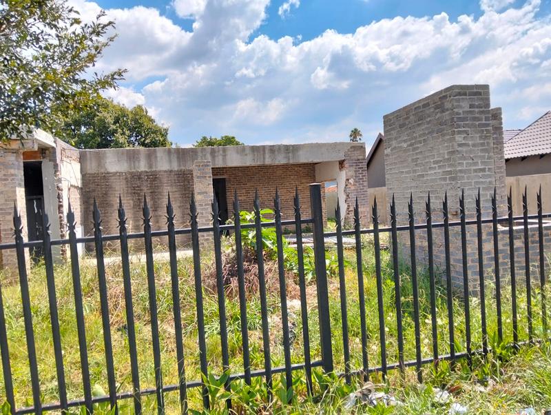 0 Bedroom Property for Sale in New Redruth Gauteng