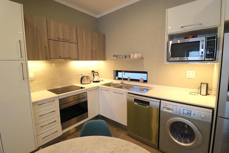 To Let 2 Bedroom Property for Rent in Rosebank Gauteng