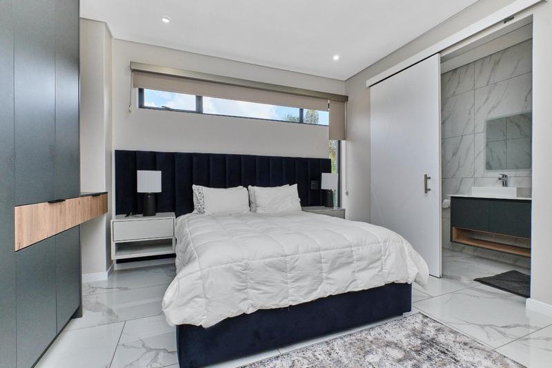 5 Bedroom Property for Sale in Morningside Gauteng